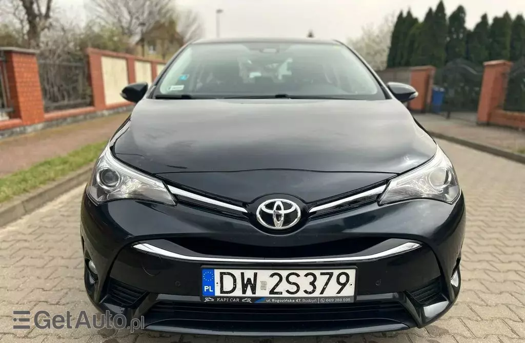 TOYOTA Avensis 