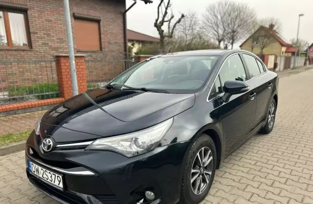 TOYOTA Avensis 
