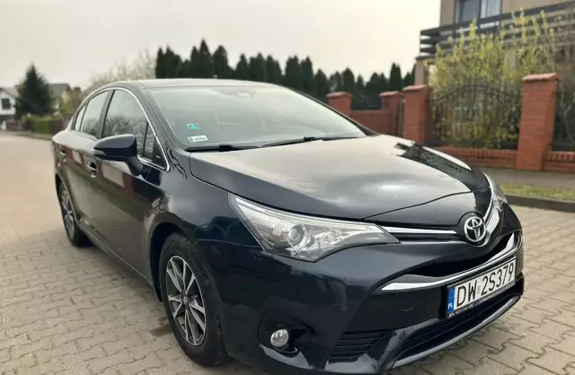 TOYOTA Avensis 
