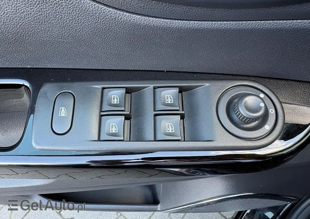 RENAULT Captur 0.9 Energy TCe Limited