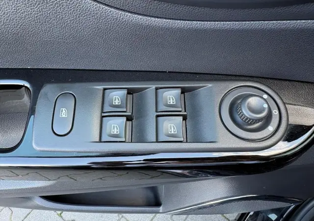 RENAULT Captur 0.9 Energy TCe Limited