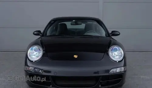 PORSCHE 911 Carrera 
