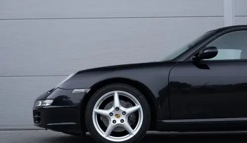 PORSCHE 911 Carrera 