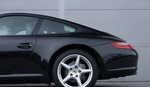 PORSCHE 911 Carrera 