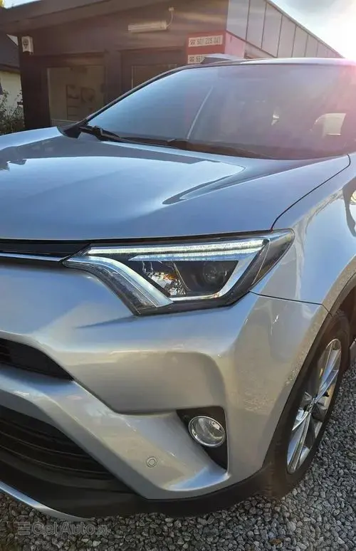 TOYOTA Rav 4 