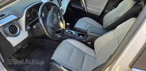 TOYOTA Rav 4 