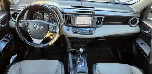 TOYOTA Rav 4 