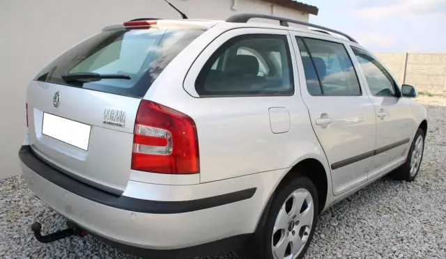 SKODA Octavia 