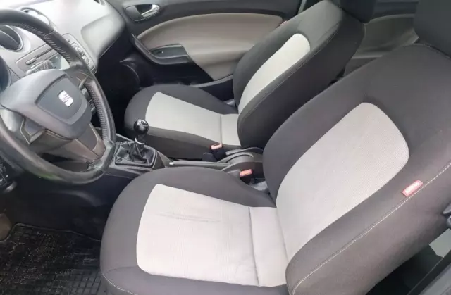 SEAT Ibiza 