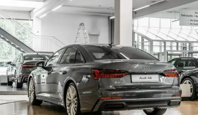 AUDI A6 