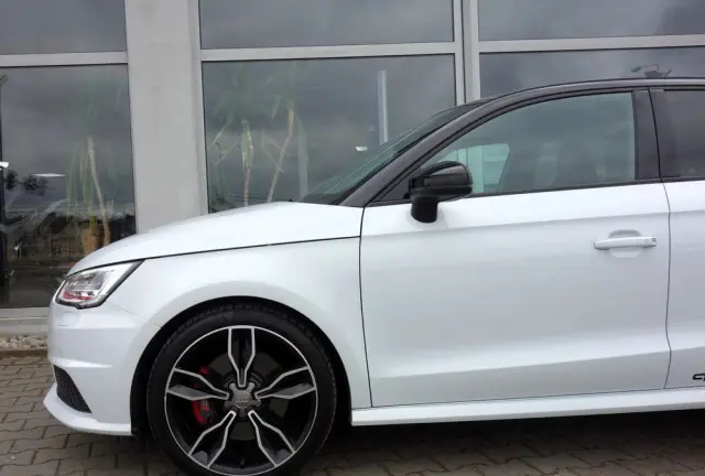 AUDI S1 Sportback 2.0 TFSI