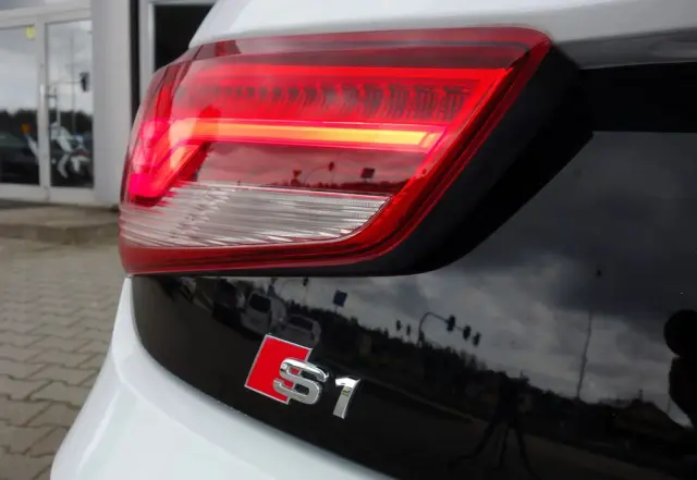 AUDI S1 Sportback 2.0 TFSI