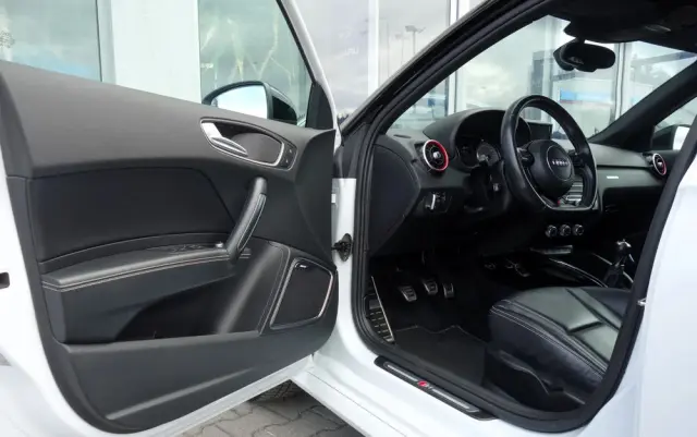 AUDI S1 Sportback 2.0 TFSI