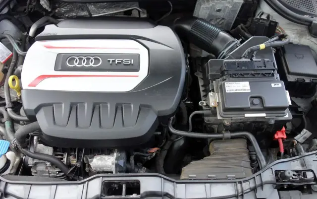 AUDI S1 Sportback 2.0 TFSI