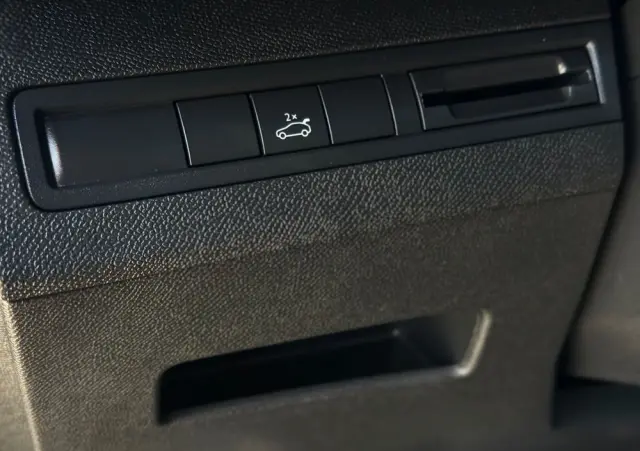 PEUGEOT 3008 PureTech 180 Stop & Start GPF EAT8 GT