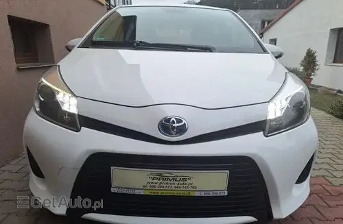 TOYOTA Yaris 