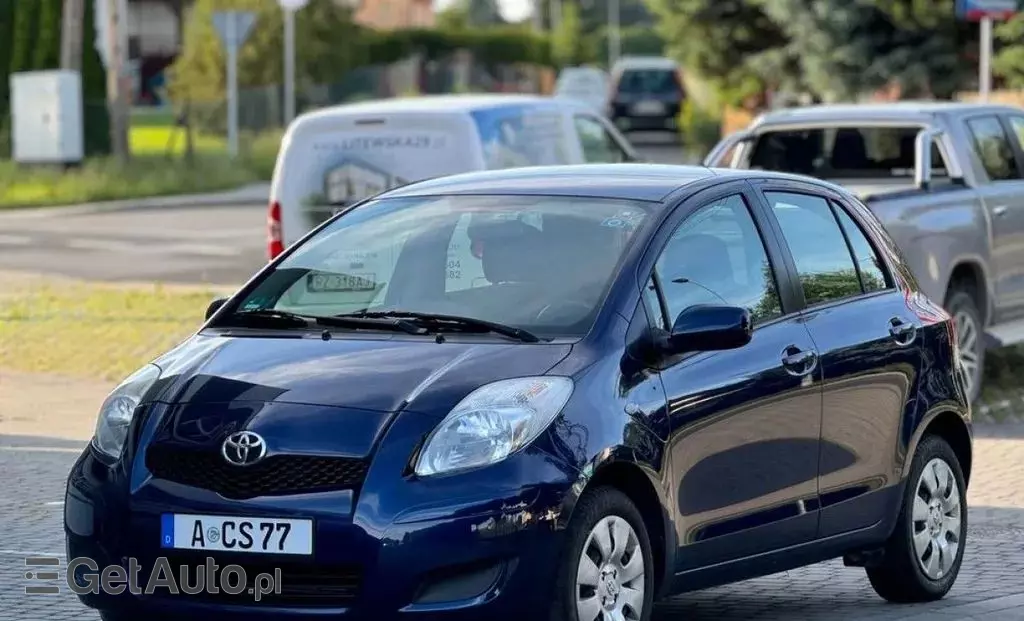 TOYOTA Yaris 