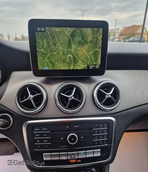 MERCEDES-BENZ CLA 
