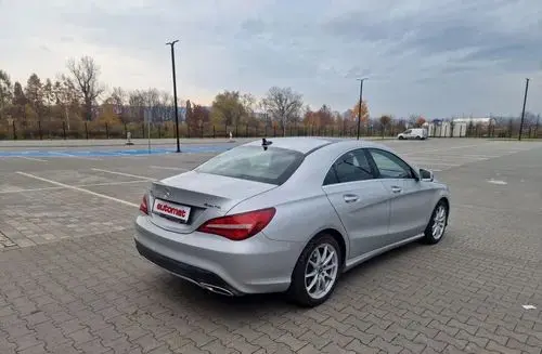 MERCEDES-BENZ CLA 