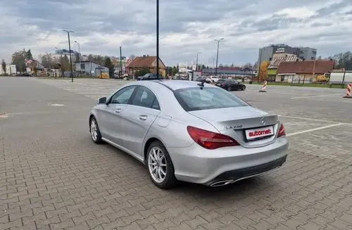 MERCEDES-BENZ CLA 