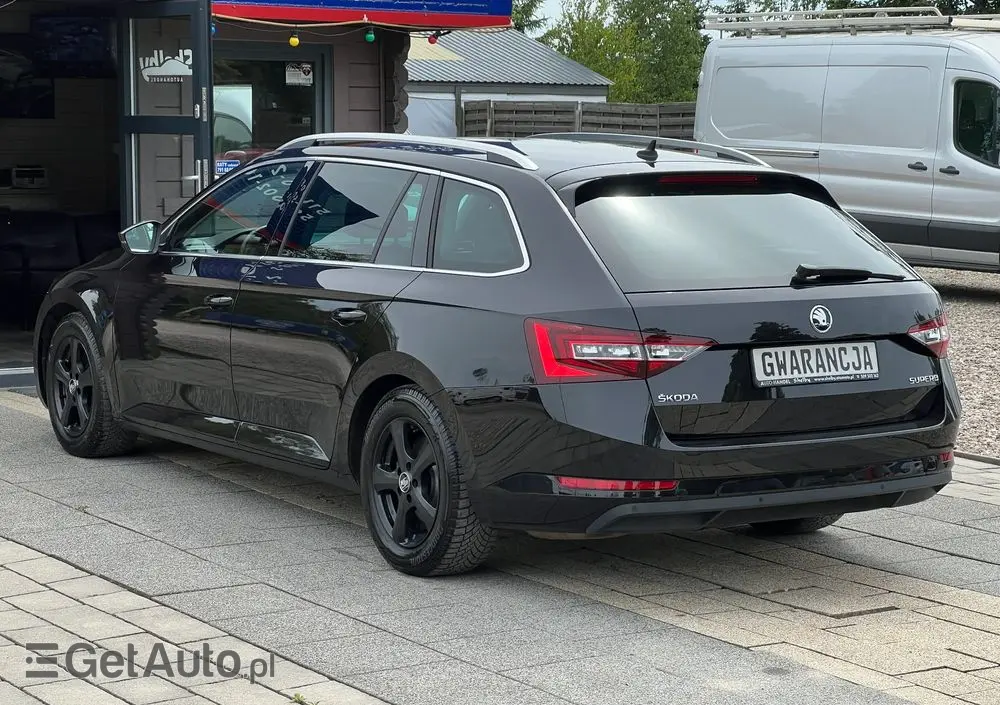 SKODA Superb 2.0 TDI DSG Ambition