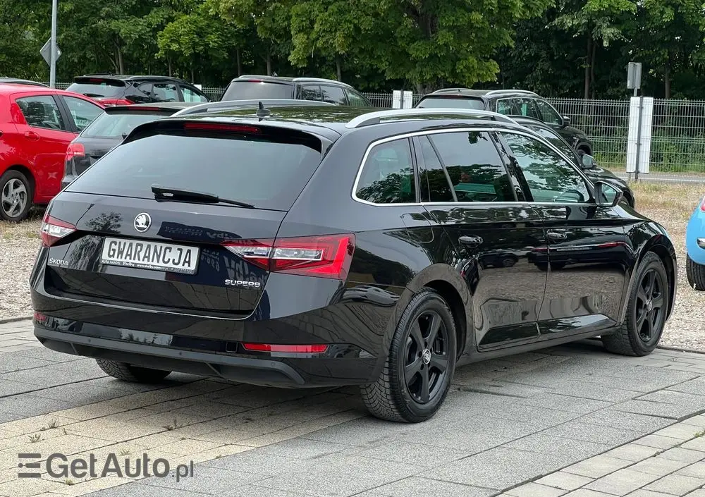 SKODA Superb 2.0 TDI DSG Ambition