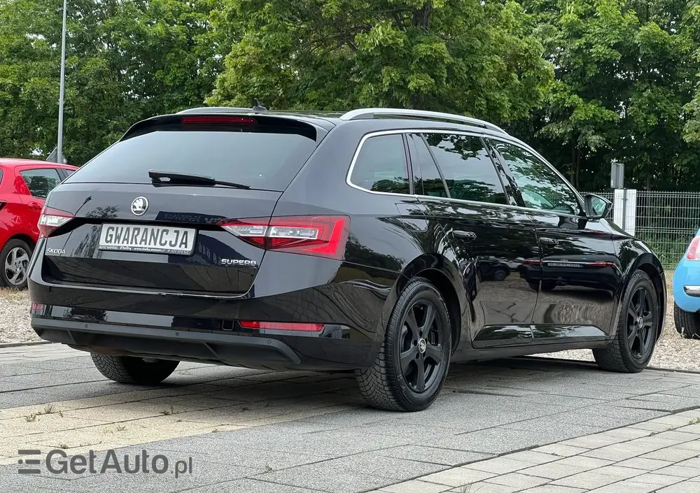 SKODA Superb 2.0 TDI DSG Ambition