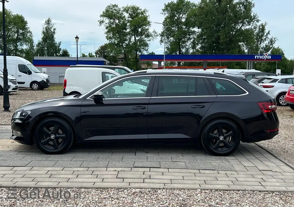 SKODA Superb 2.0 TDI DSG Ambition