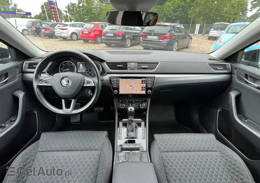 SKODA Superb 2.0 TDI DSG Ambition