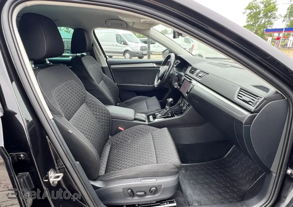 SKODA Superb 2.0 TDI DSG Ambition