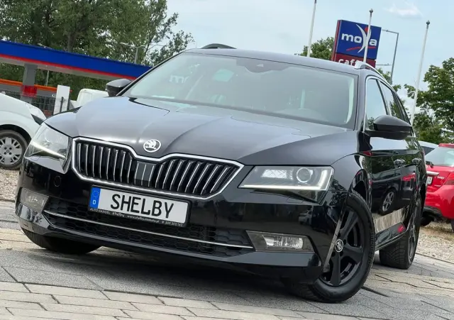 SKODA Superb 2.0 TDI DSG Ambition