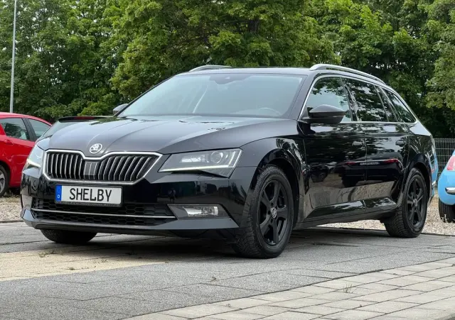SKODA Superb 2.0 TDI DSG Ambition