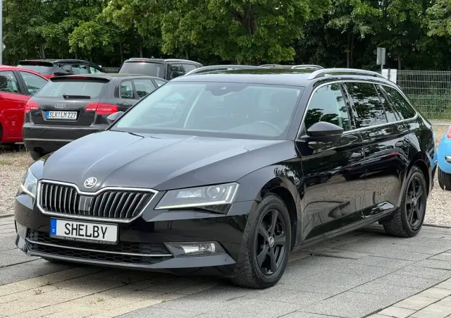SKODA Superb 2.0 TDI DSG Ambition