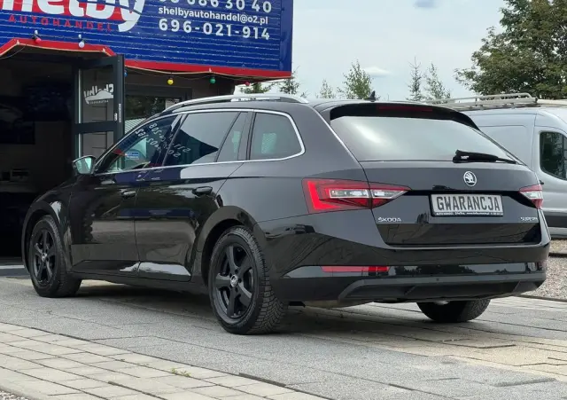 SKODA Superb 2.0 TDI DSG Ambition