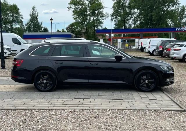 SKODA Superb 2.0 TDI DSG Ambition