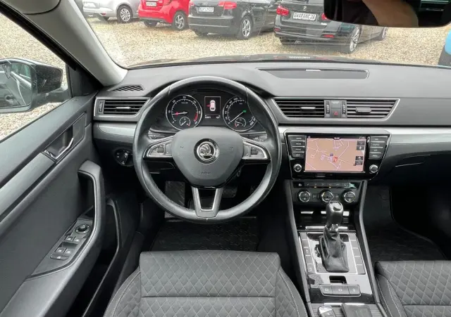 SKODA Superb 2.0 TDI DSG Ambition