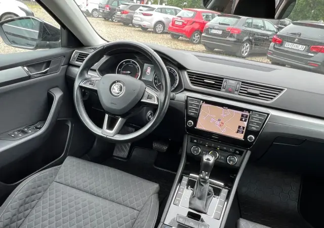 SKODA Superb 2.0 TDI DSG Ambition