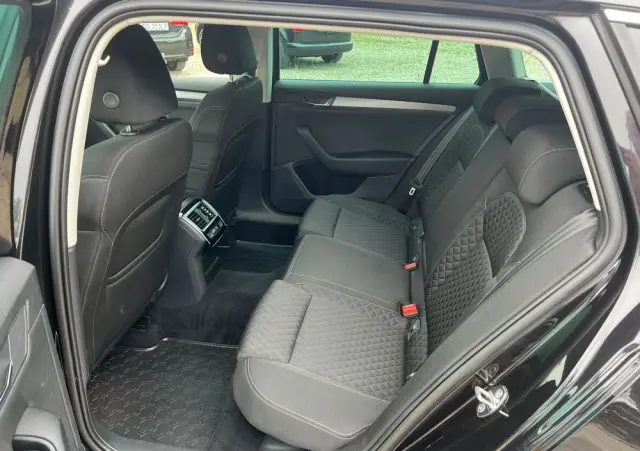 SKODA Superb 2.0 TDI DSG Ambition