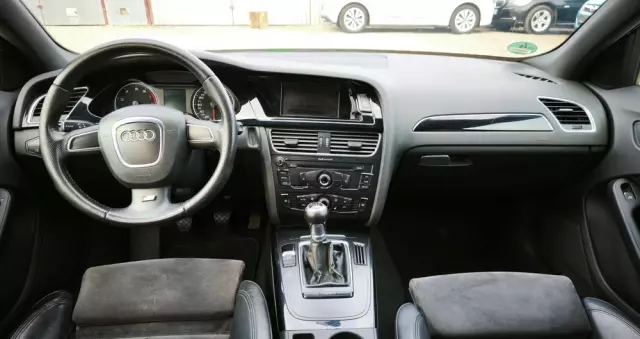 AUDI A4 Avant 1.8 TFSI S line Sportpaket (plus)