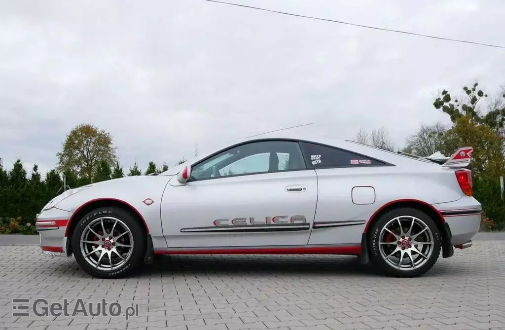 TOYOTA Celica 