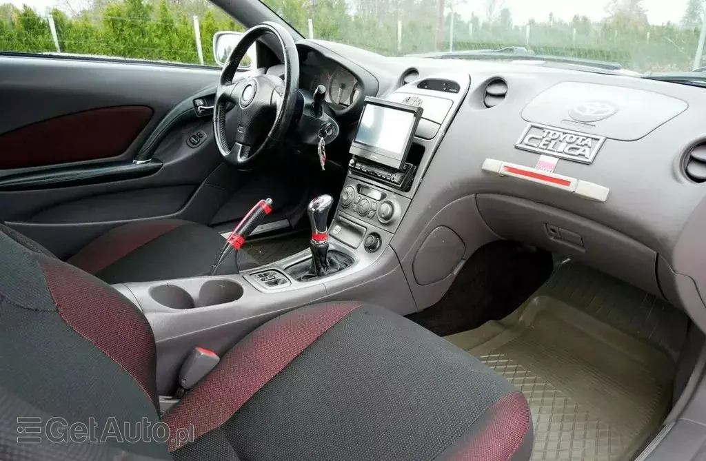 TOYOTA Celica 