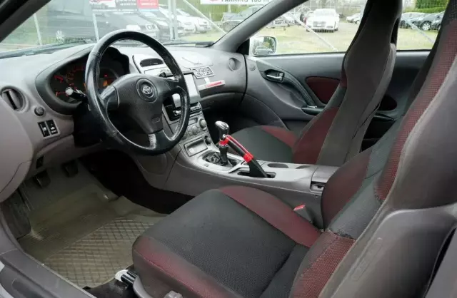 TOYOTA Celica 