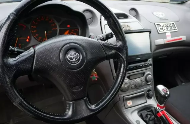 TOYOTA Celica 