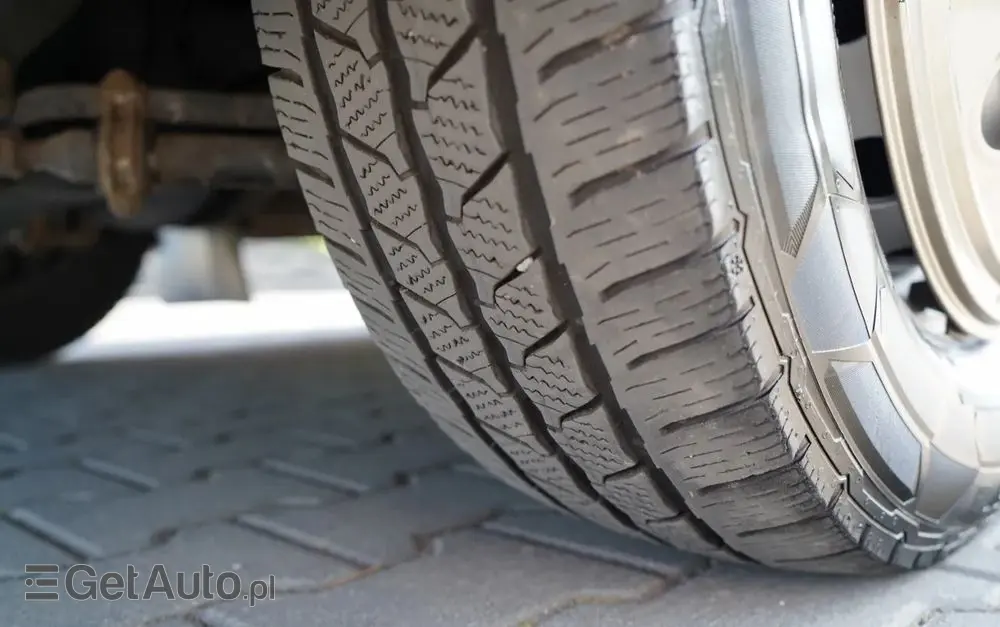 IVECO KAPENA / EURO6 / MANUAL / KLIMATYZACJA / SPROWADZONY / 116500 KM / 