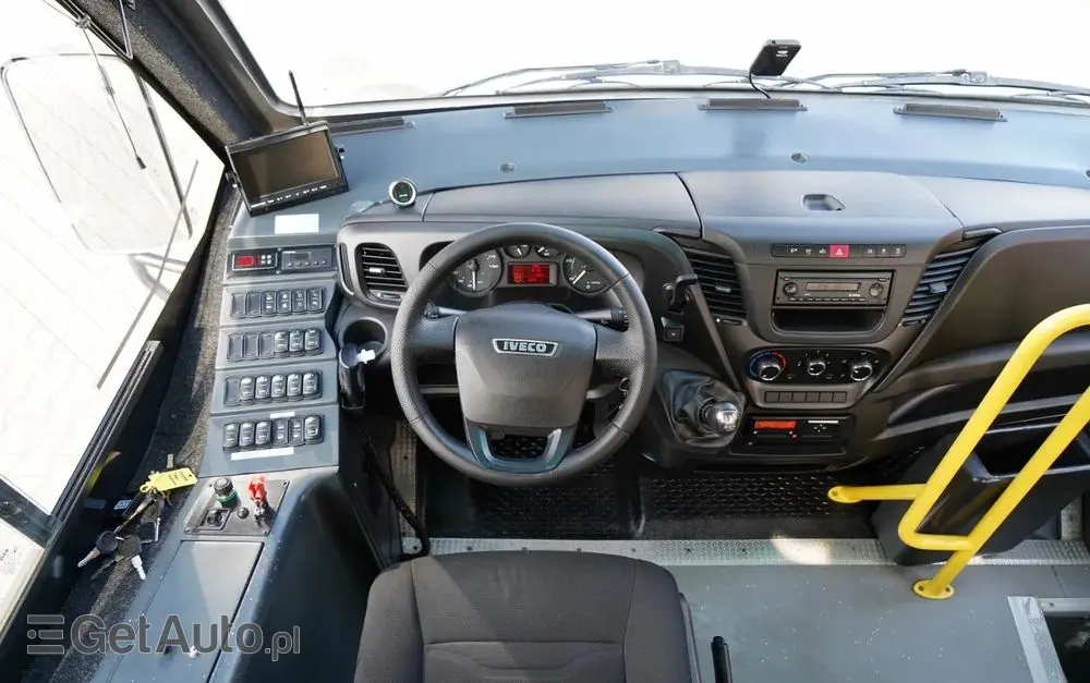 IVECO KAPENA / EURO6 / MANUAL / KLIMATYZACJA / SPROWADZONY / 116500 KM / 