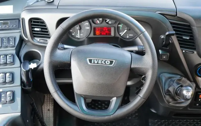 IVECO KAPENA / EURO6 / MANUAL / KLIMATYZACJA / SPROWADZONY / 116500 KM / 