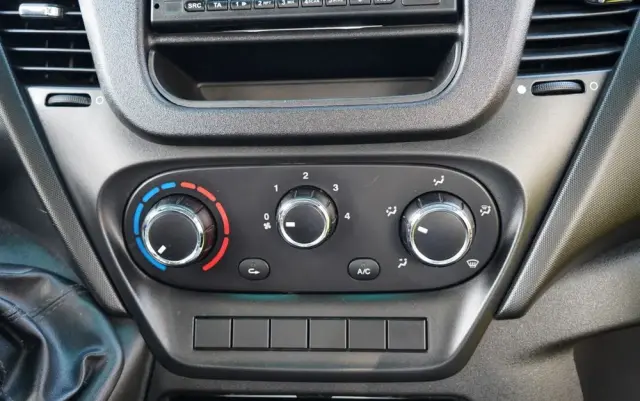 IVECO KAPENA / EURO6 / MANUAL / KLIMATYZACJA / SPROWADZONY / 116500 KM / 