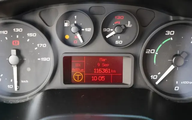 IVECO KAPENA / EURO6 / MANUAL / KLIMATYZACJA / SPROWADZONY / 116500 KM / 