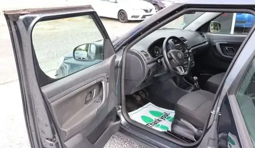 SKODA Roomster 