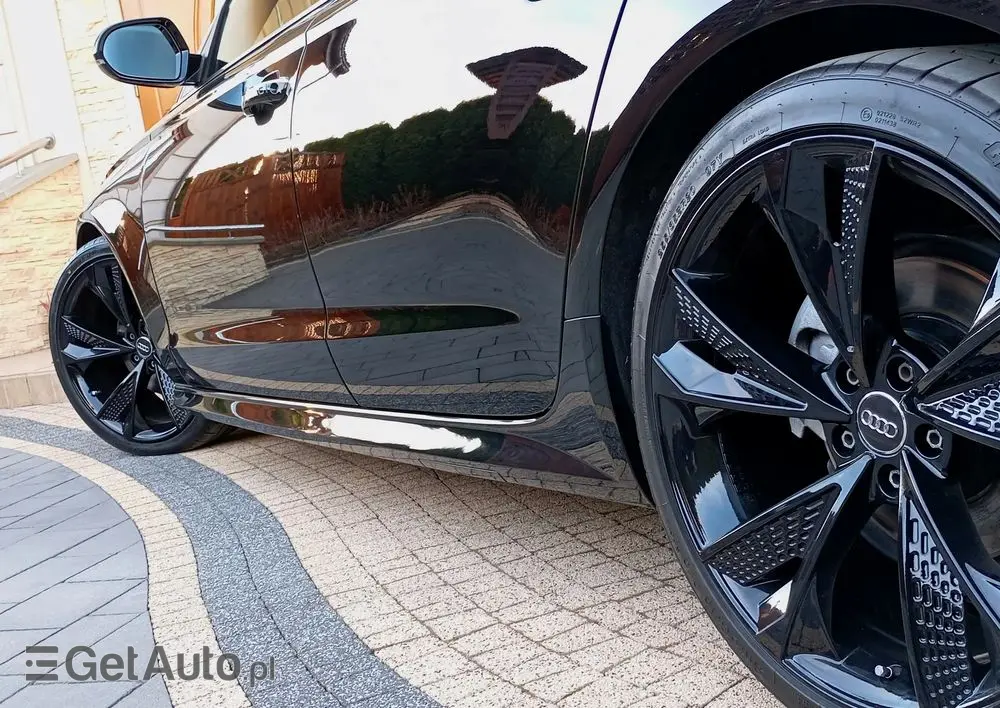 AUDI A6 Avant 2.0 TDI Ultra S tronic